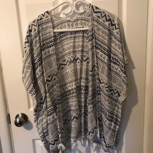 *Brand New* Ardene White & Blue Kimono